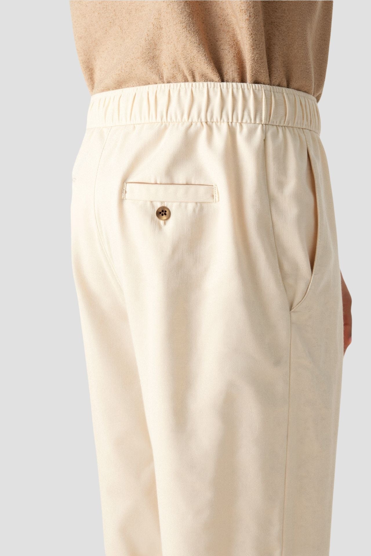 Regular Loose-Fit Linen Trousers