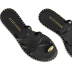 Petra || Black