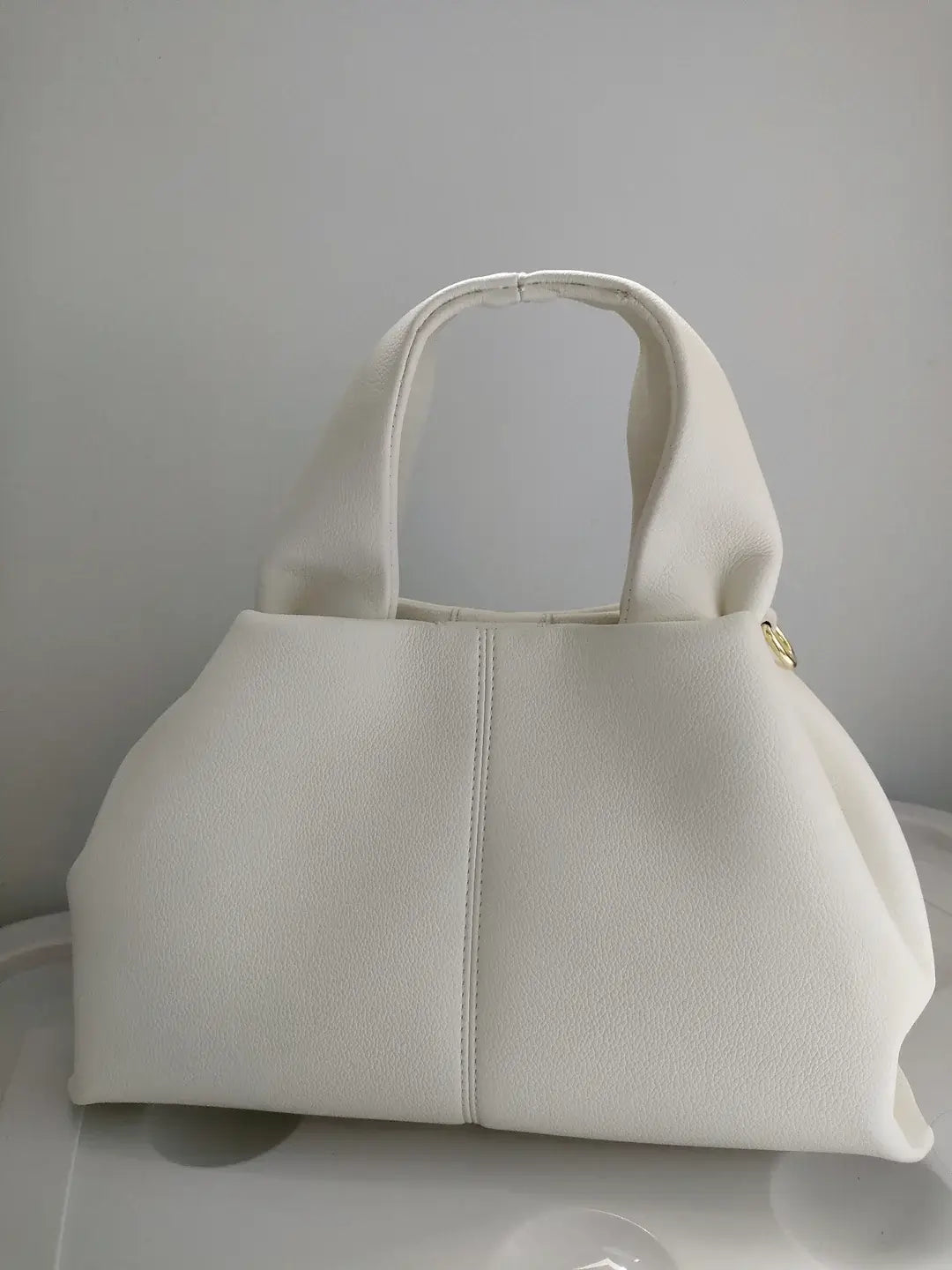 Dariana — Elegant Faux-Leather Shoulder Bag