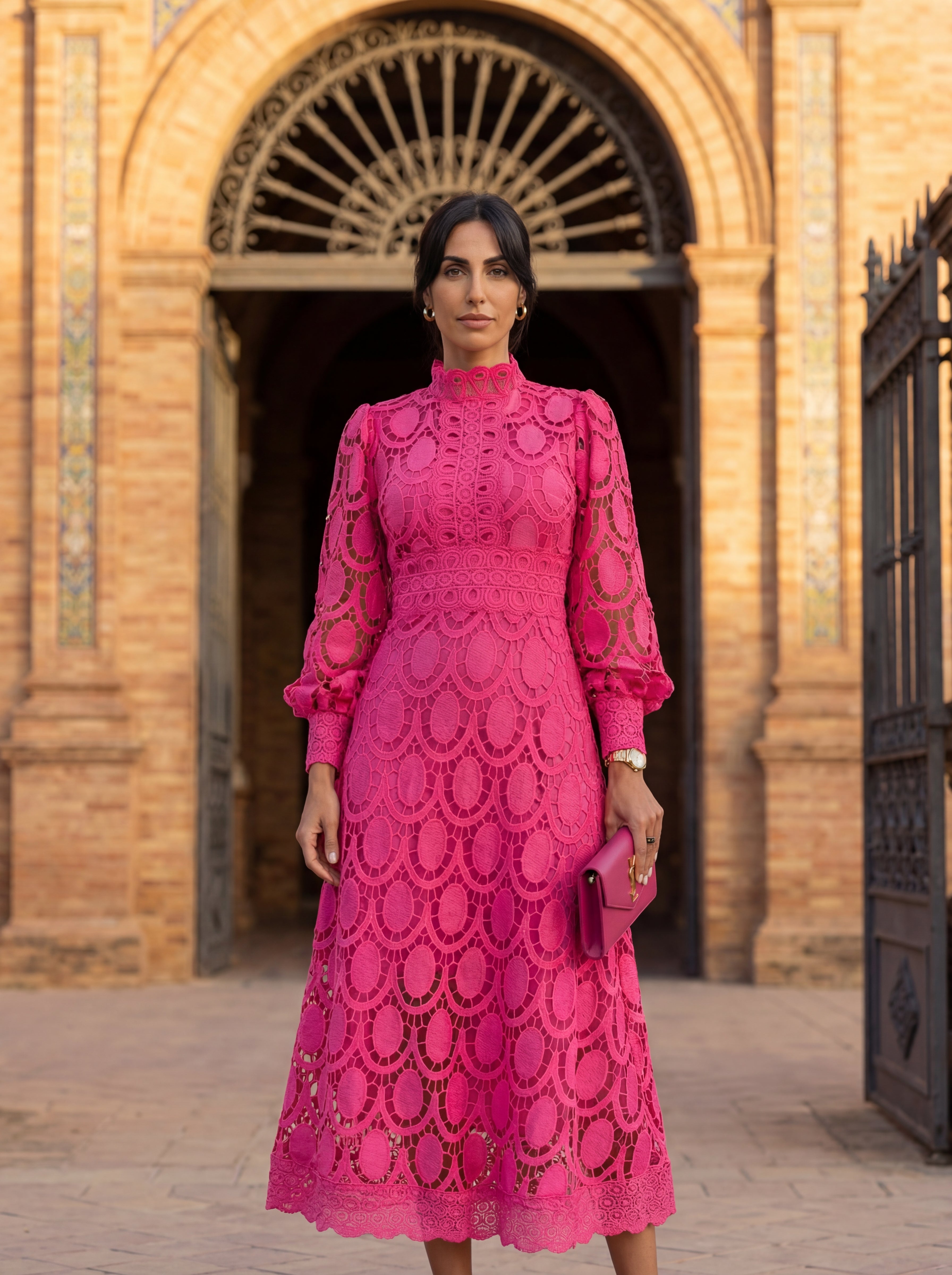 Capricornio — Lace Midi Dress