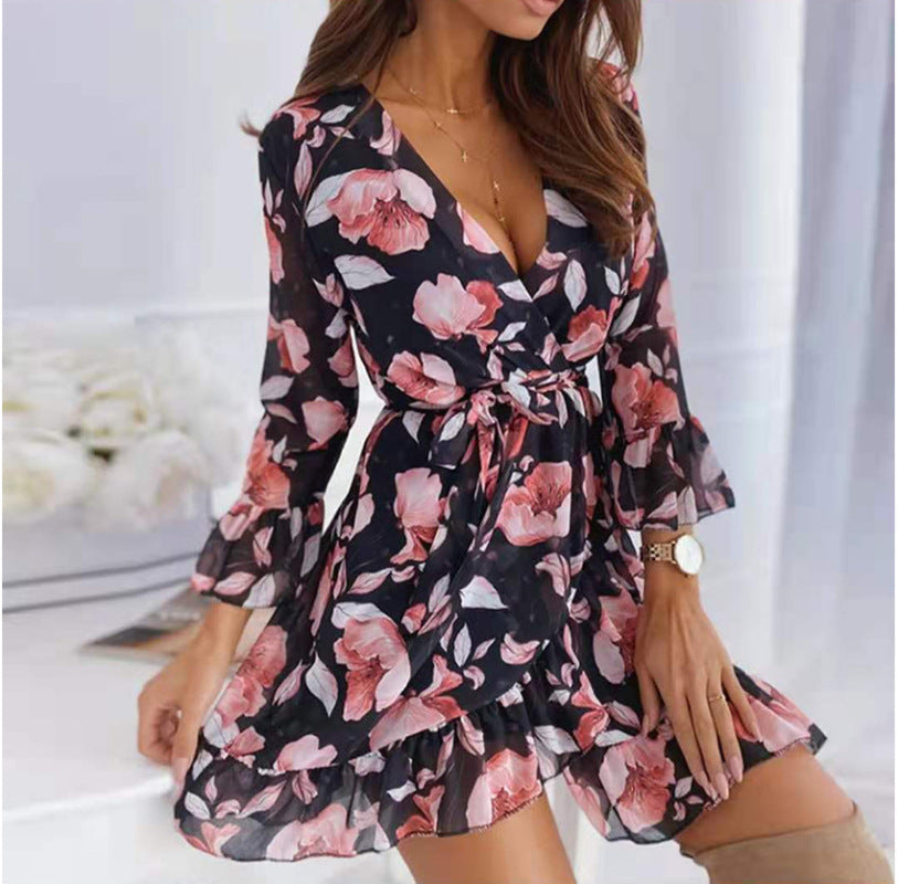 Leila - Floral Mini Dress with V-Neck and Ruffle Hem